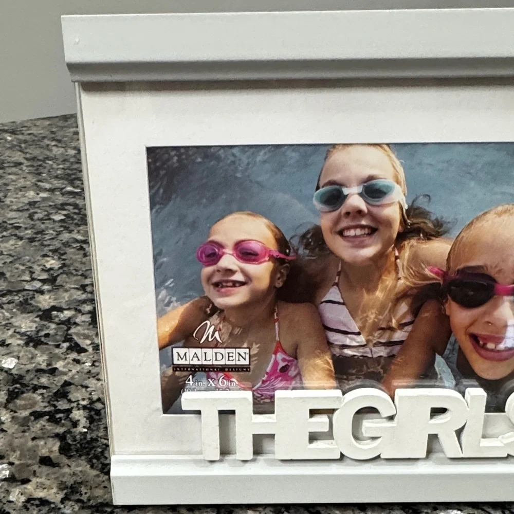 Malden White Frame with 'THE GRLS' Text NEW